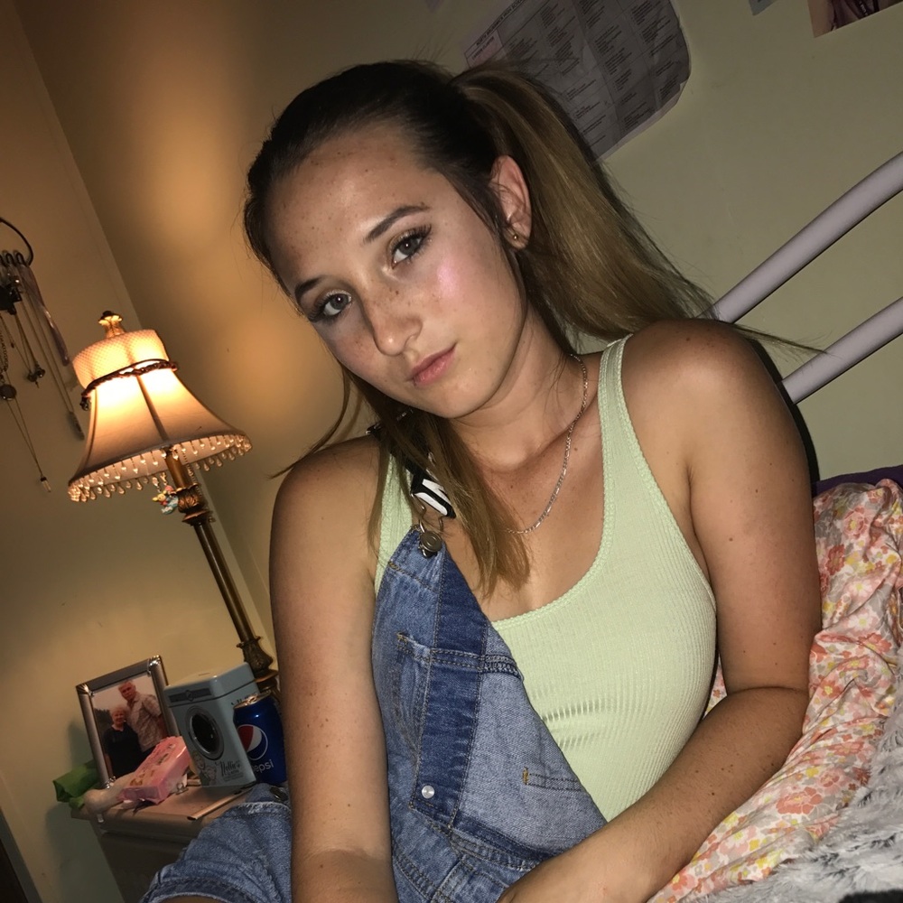 Meet your Posher, Brittany